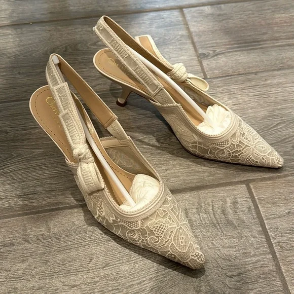 J'ADIOR SLINGBACK PUMP, TRANSPARENT MESH EMBROIDERED WITH WHITE D-LACE MOTIF